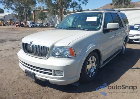 2005 Lincoln Navigator from USA, damaged, VIN 5LMFU27575LJ13213